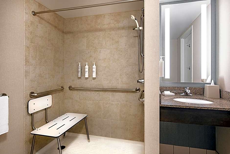 Hilton Garden Inn Cleveland Downtown