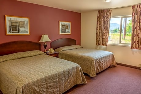 Classic Room with Two Queen Beds - Pet Friendly