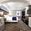 Days Inn & Suites by Wyndham Houston Hobby Airport