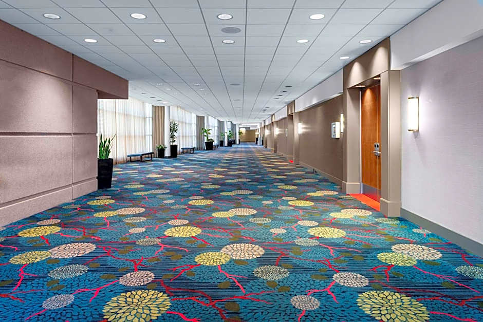 DoubleTree By Hilton Kansas City Overland Park