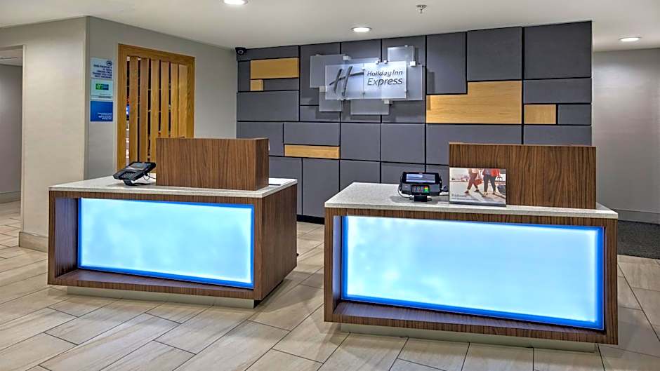 Holiday Inn Express Hotel & Suites Crossville By IHG