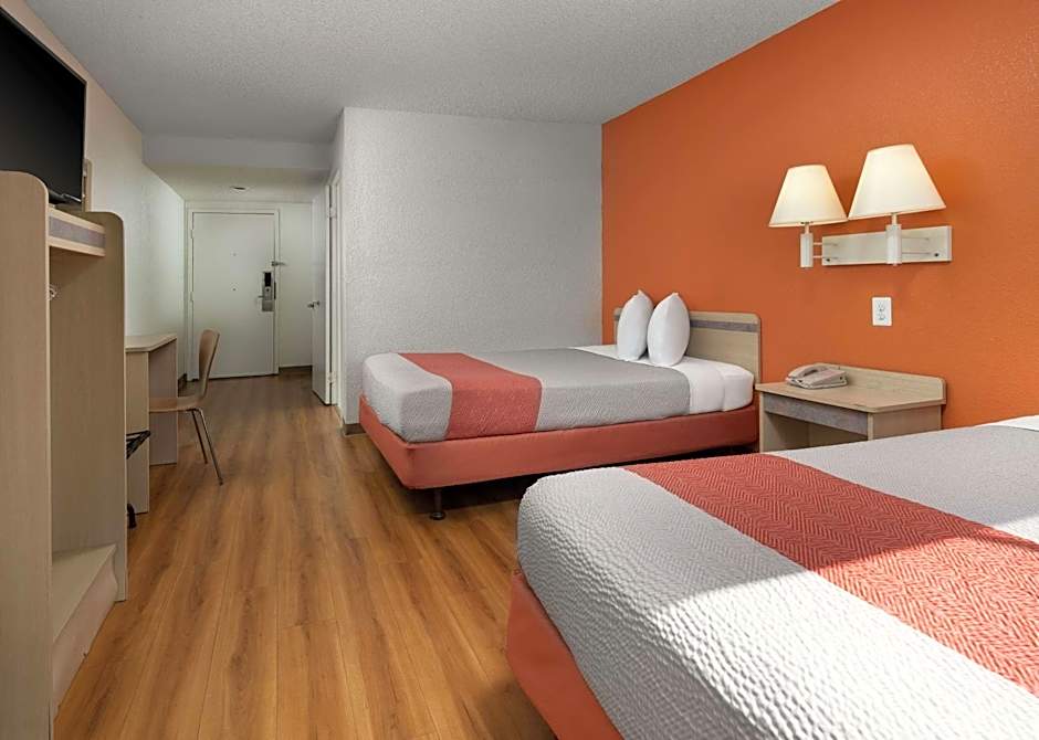 Motel 6-San Simeon, CA - Hearst Castle Area