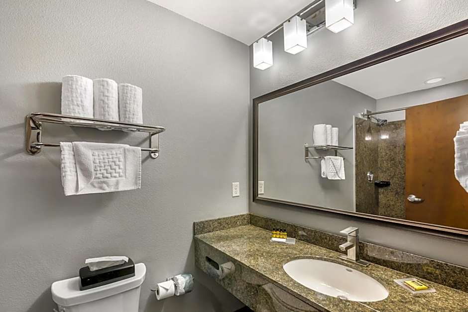 Best Western Plus Williston Hotel & Suites