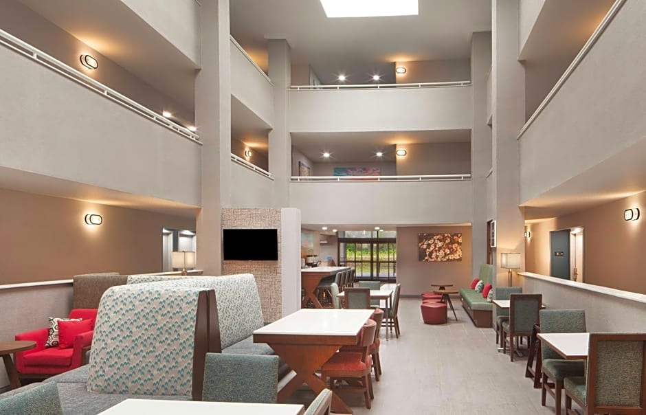 Hampton Inn By Hilton Athens