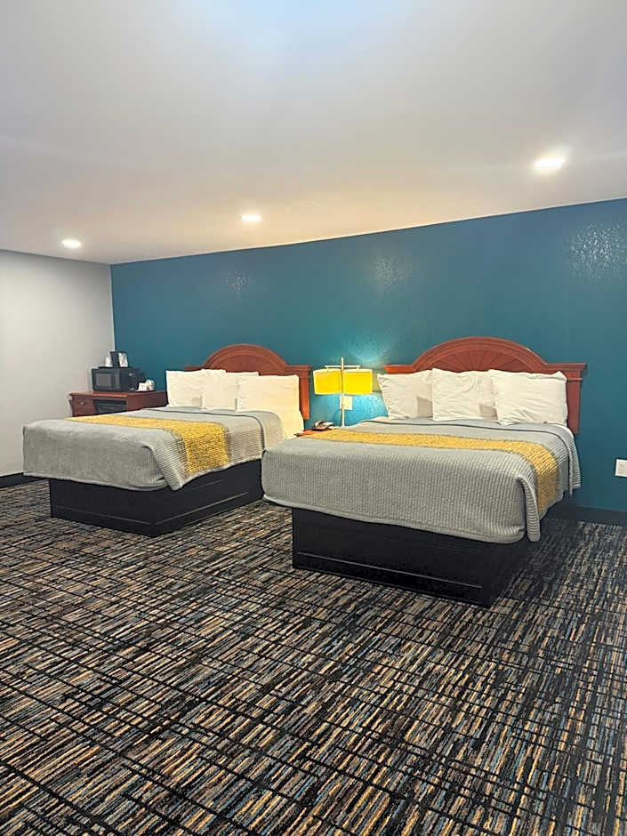 Hometowne Inn & Suites