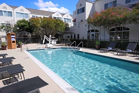 Sonesta ES Suites Dallas Central Expressway