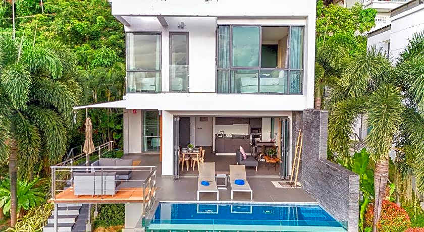 Baan Saint Tropez Villas Kata Beach