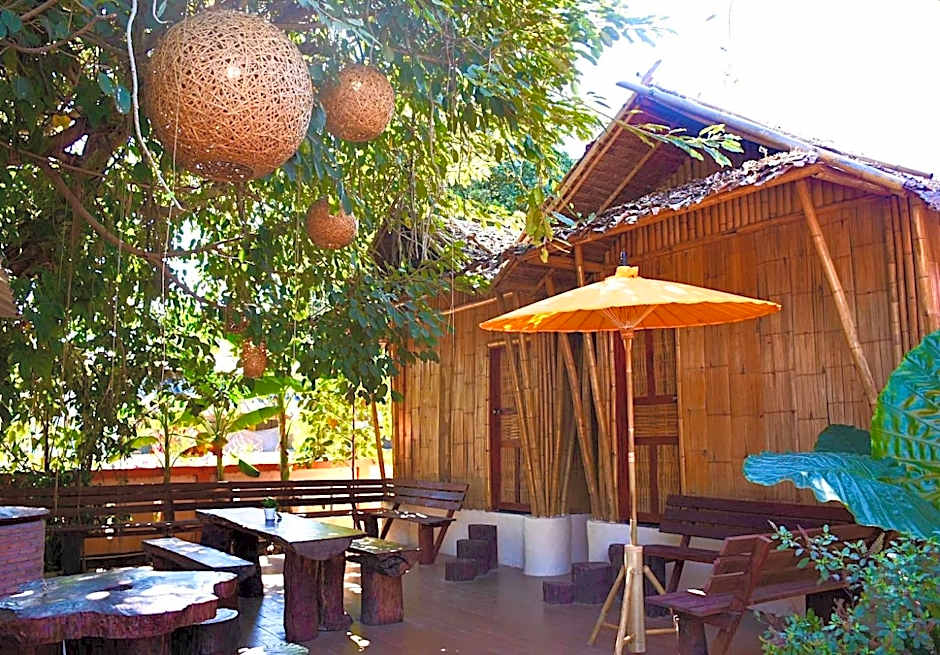 Ban Rai Jai Chaem - Spa Cafe & Homestay
