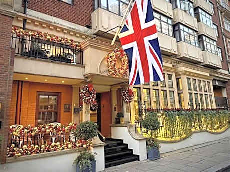 The Capital Hotel, Apartments & Townhouse