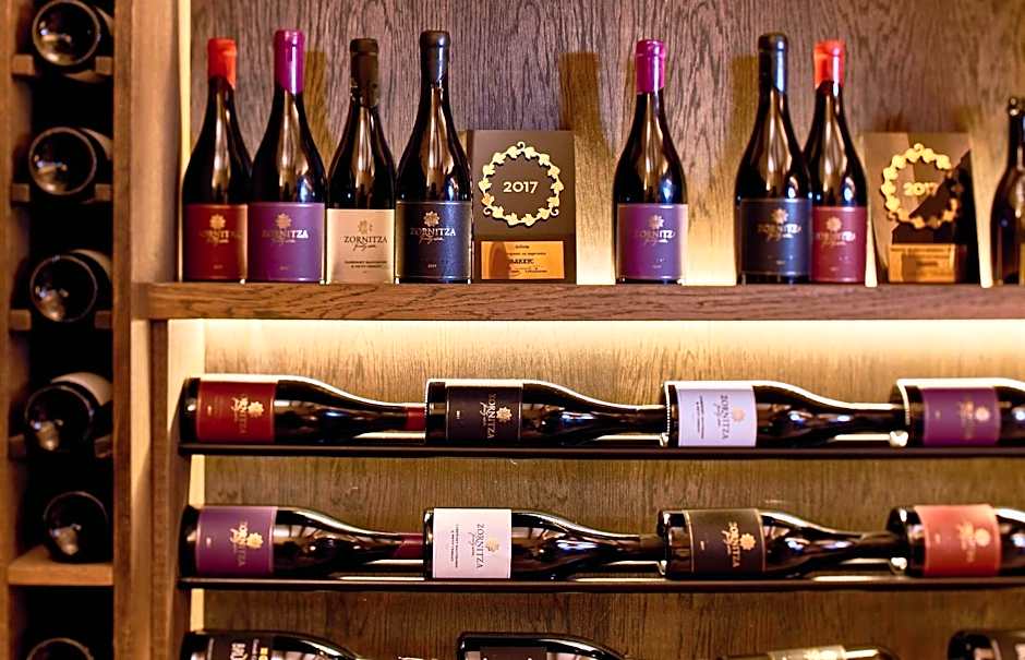 Zornitza Family Estate Relais & Chateaux