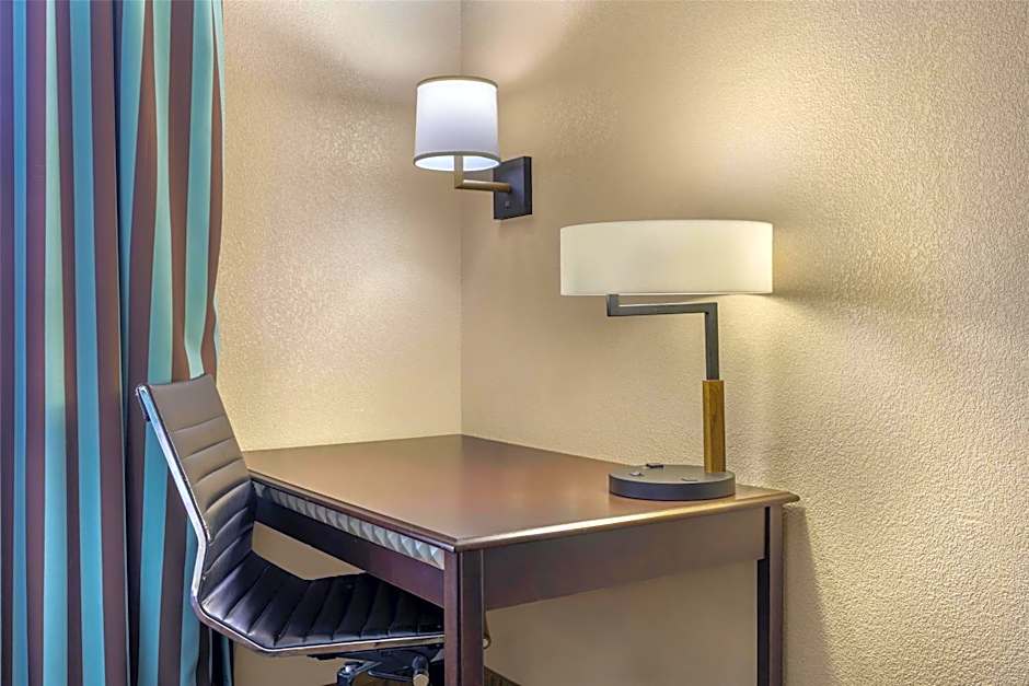 Best Western Mineola Inn