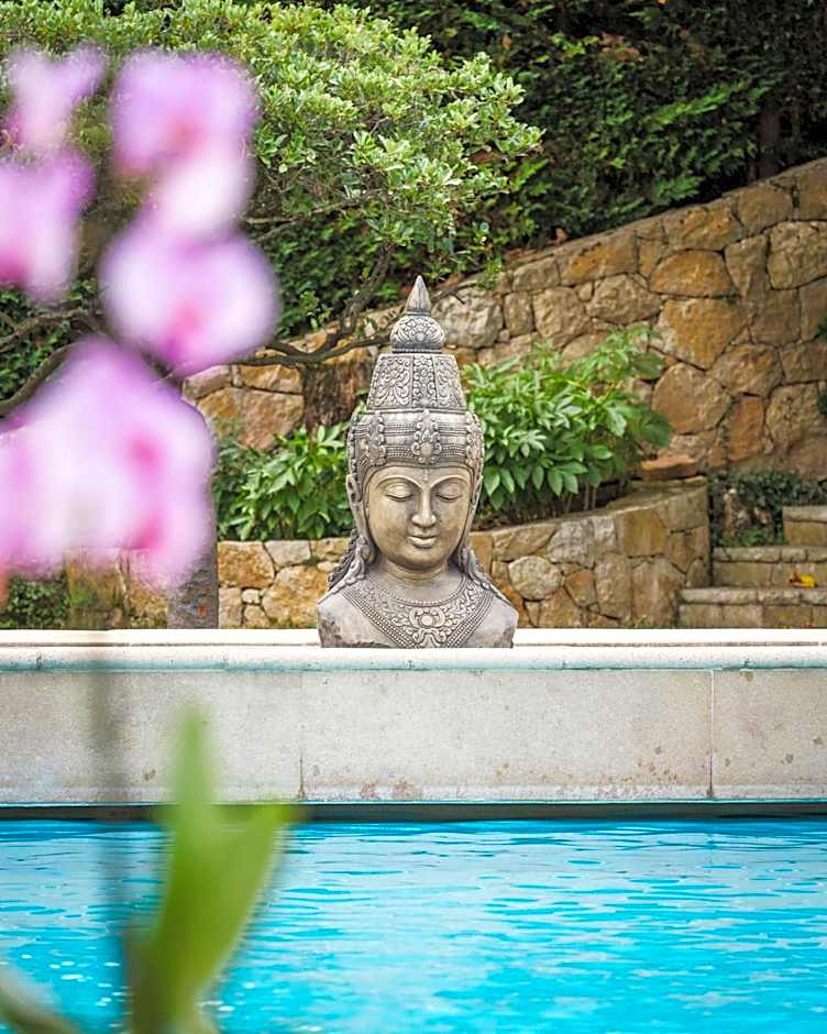 Loup Castel Boutique Hotel B&B