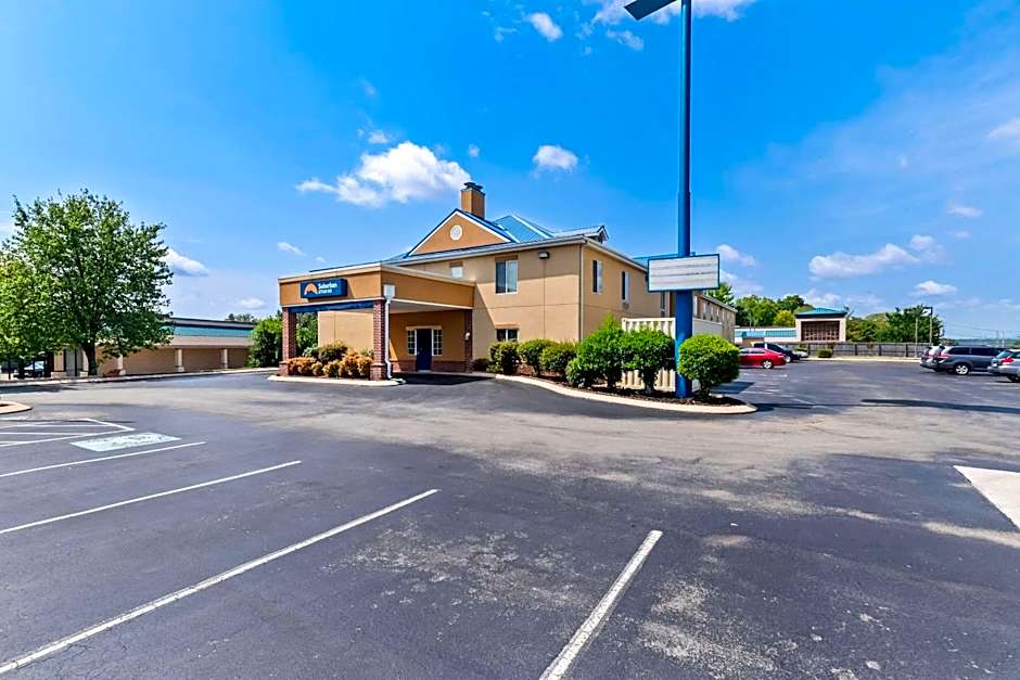 Suburban Studios Chattanooga Northeast - Ooltewah