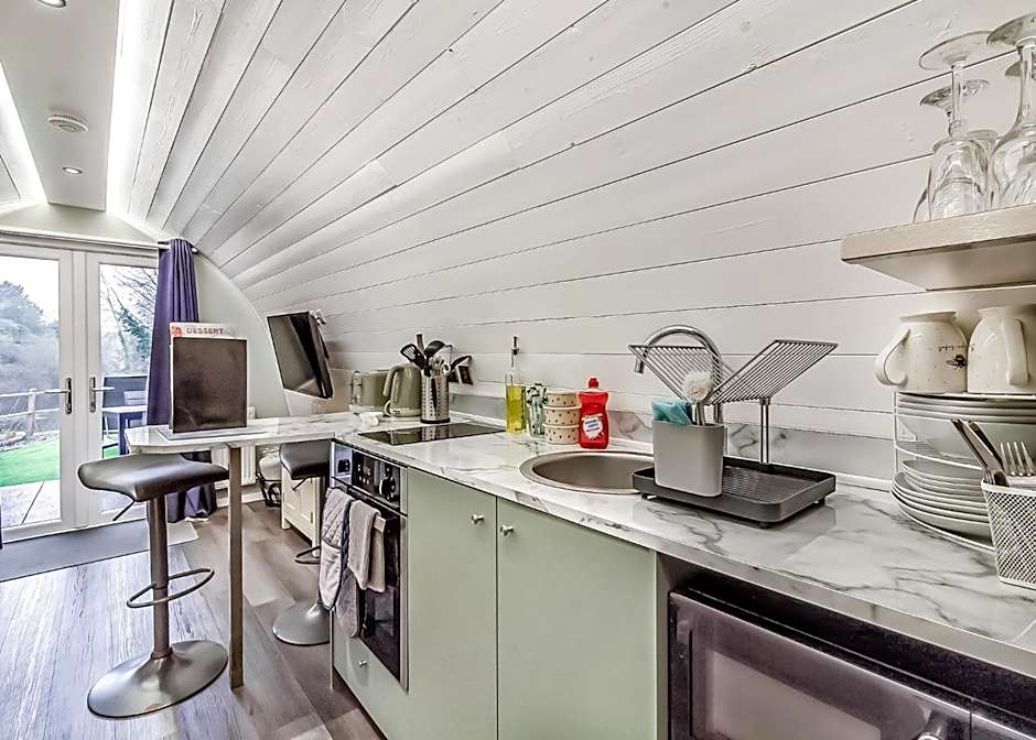 Peacock Lake Glamping