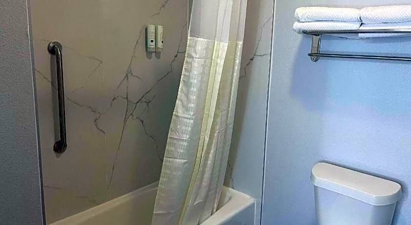 Quality Suites Abilene Mall Area