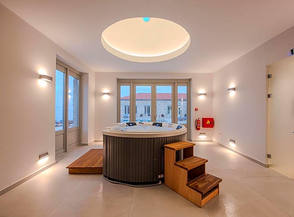 Sampatiki Suites & Spa - Luxury Seaview Suites - Opened 2024