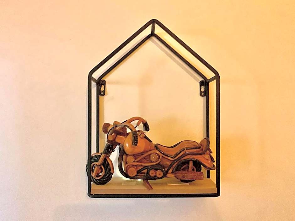 New Hostel Berlin Mitte FREE SNACK hot tea and coffee