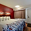 Super 8 by Wyndham Deerfield/Northbrook