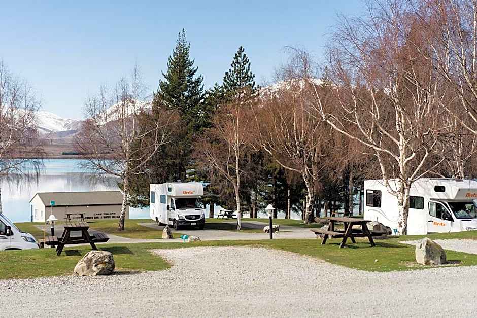 Lakes Edge Holiday Park