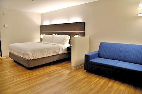 King Suite with Sofa Bed