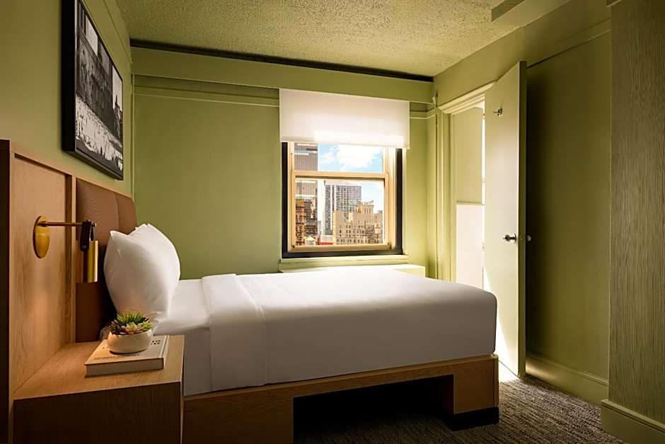 Photo 1 of 6 of Standard Double Room