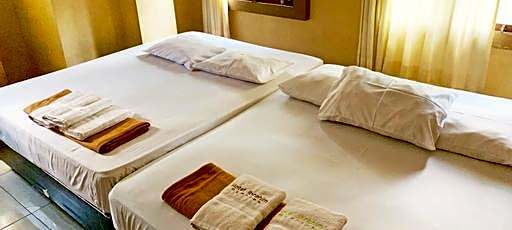 Hotel Syariah Larismanis