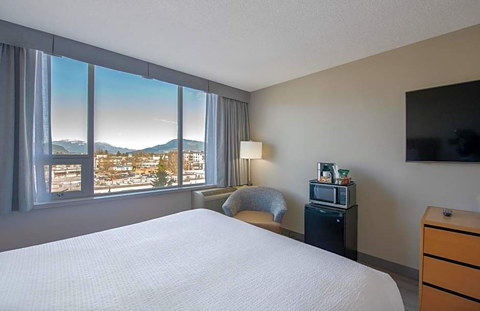 Coast Chilliwack Hotel by APA