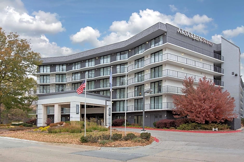 Aksarben Suites – Omaha, NE
