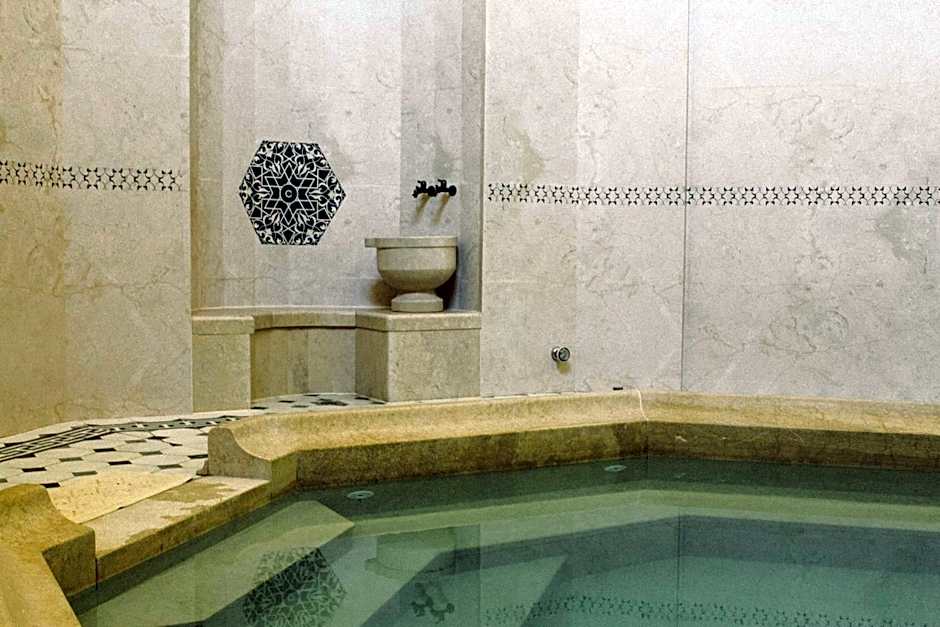 İsa Begov Hamam Hotel