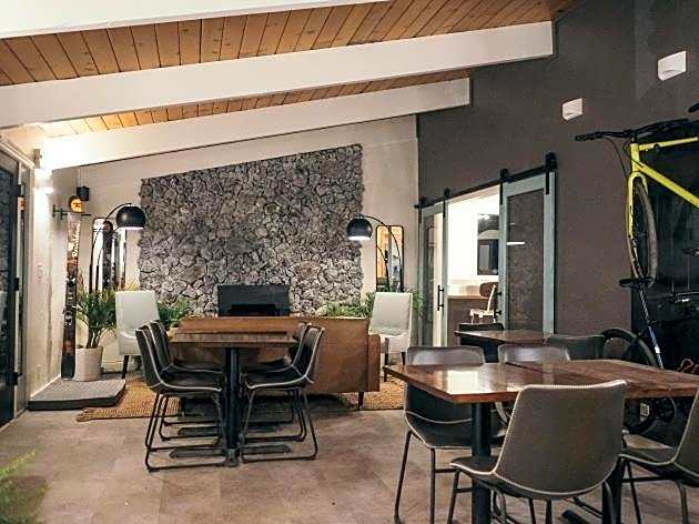 Summit View Inn