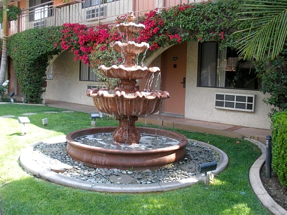 Garden Inn and Suites Glendora