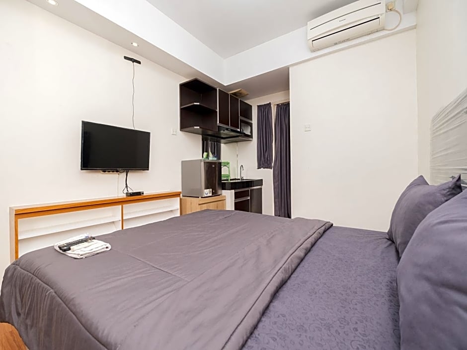Apartemen Green Lake View Ciputat by Alfa Rooms