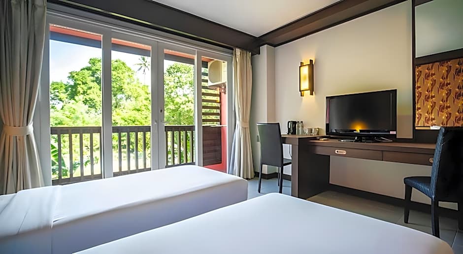 Ratana Hotel Chalong