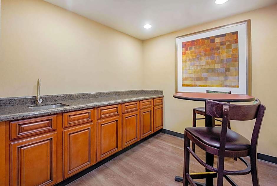 La Quinta by Wyndham Bel Air I-95 Exit 77A