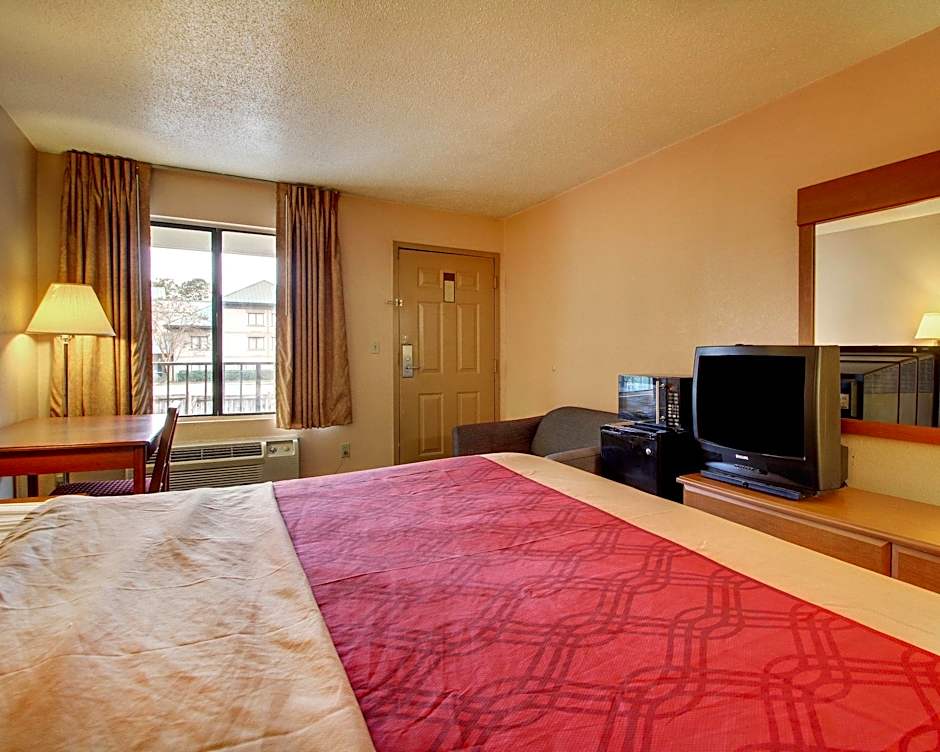 Econo Lodge North Suburbs