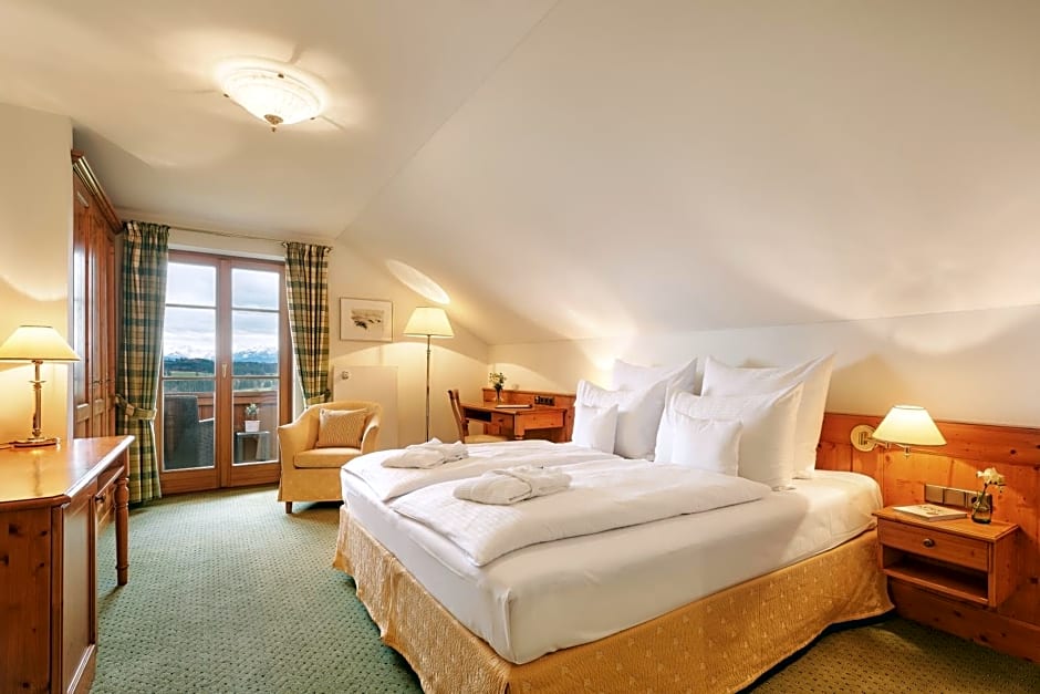Hotel Auf der Gsteig GmbH