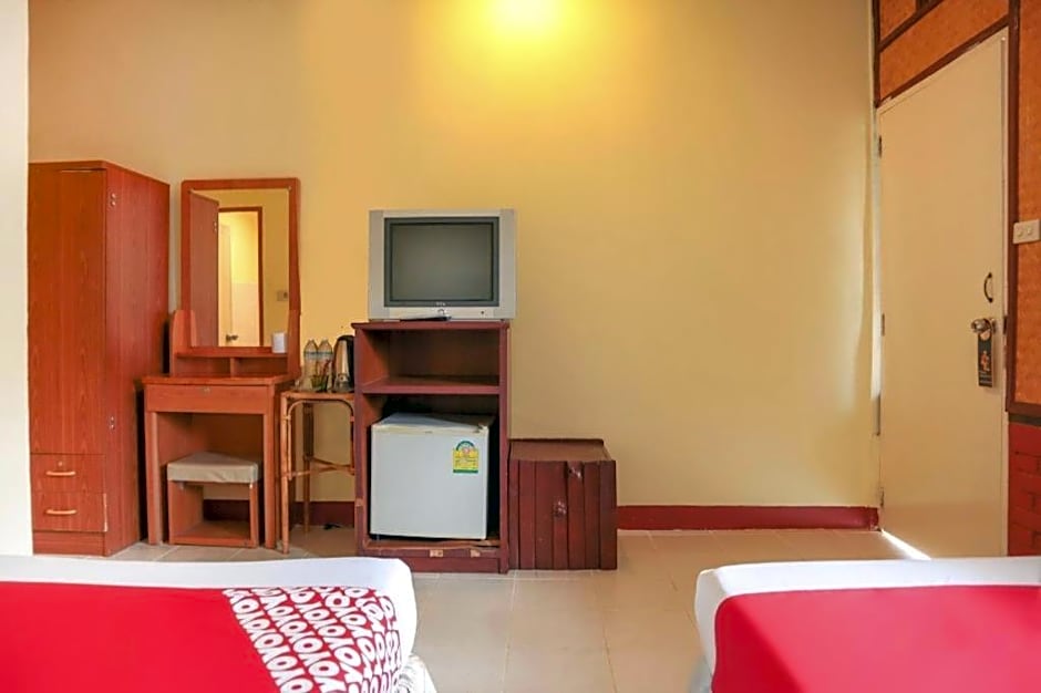 OYO 681 Paradise Hotel