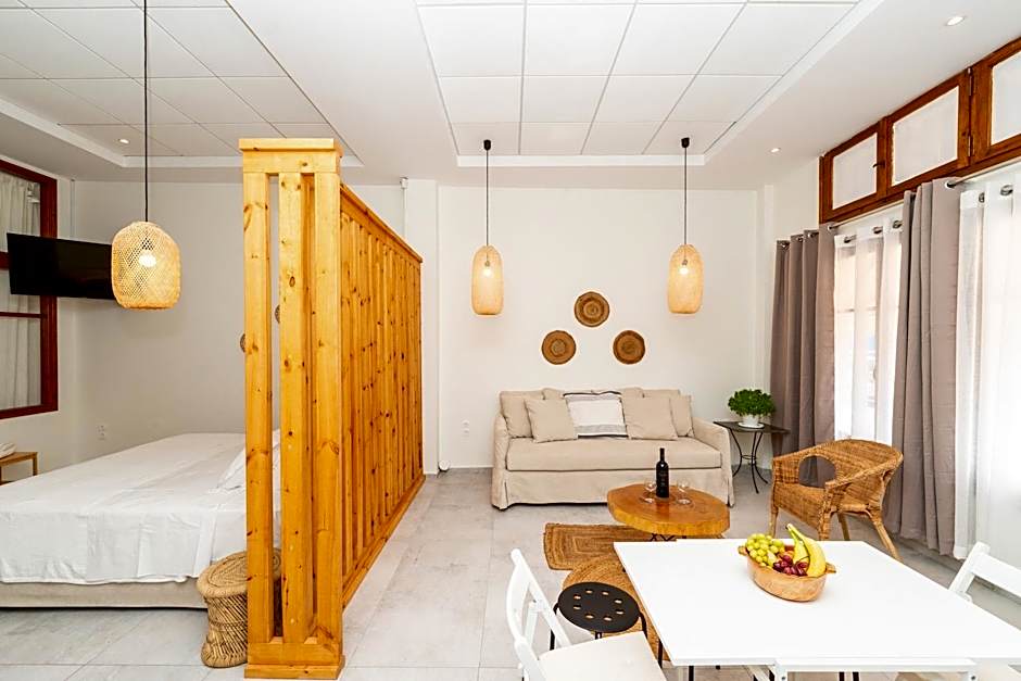 Aegina Town Cozy Escape