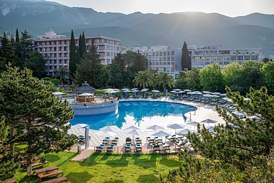 Iberostar Waves Bellevue