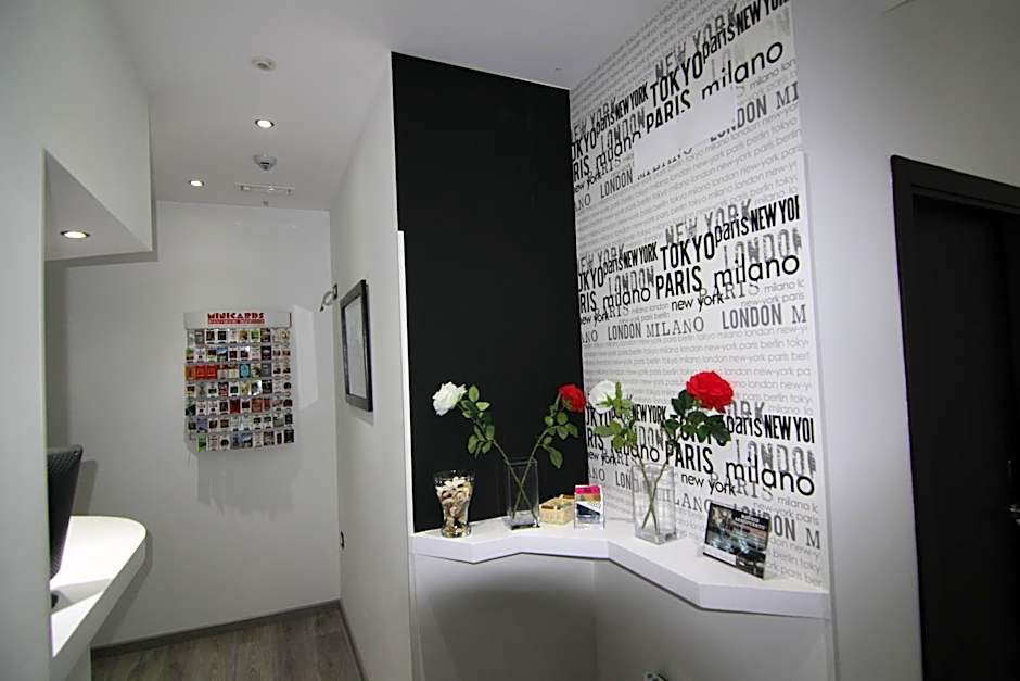 Hostal MH Fuencarral