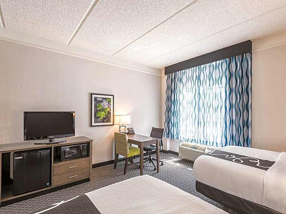 La Quinta Inn & Suites by Wyndham Lake Mary