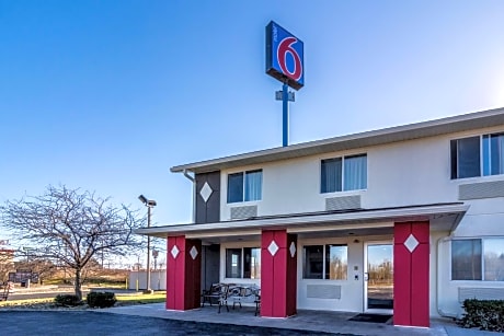 Motel 6-Barkeyville, PA
