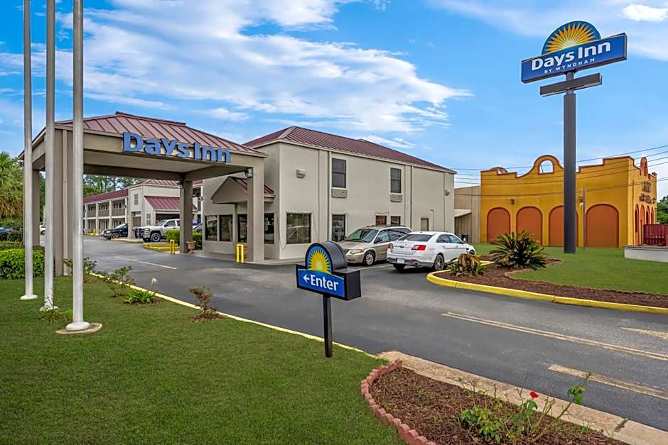 Days Inn by Wyndham Bainbridge