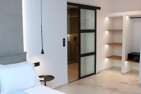 Studio with Sea View (2 Adults)