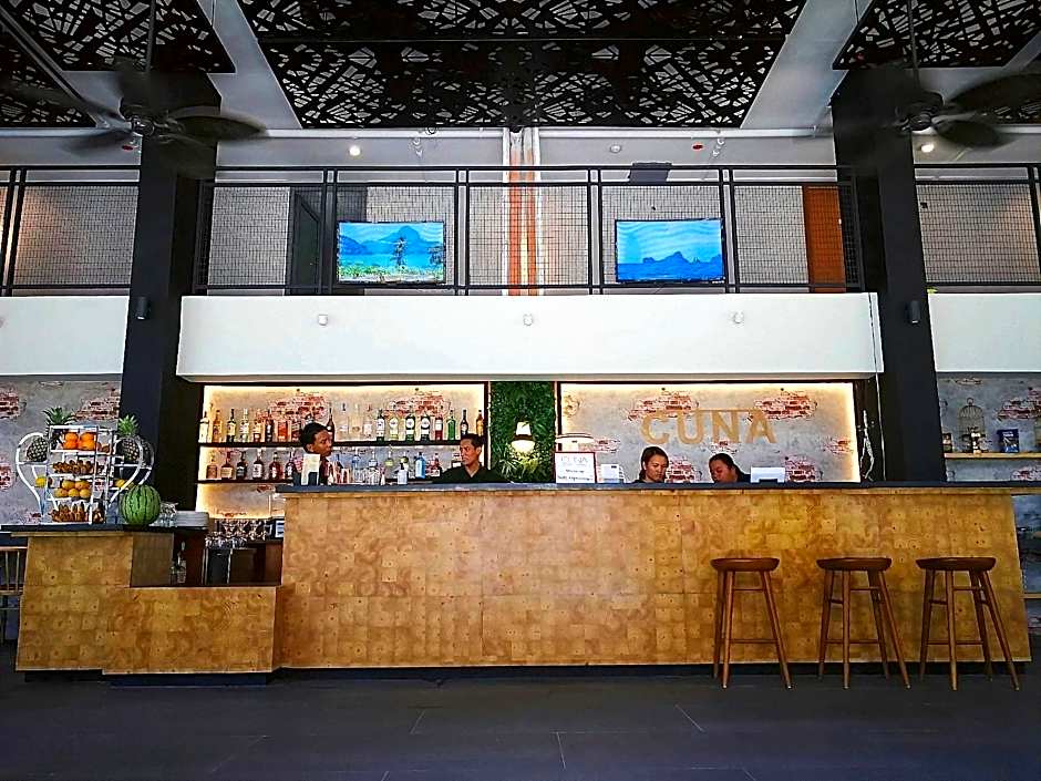 Cuna Hotel