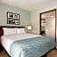 Wingate by Wyndham Salisbury