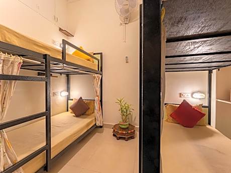 Bed in 4-Bed Mixed Dormitory Room