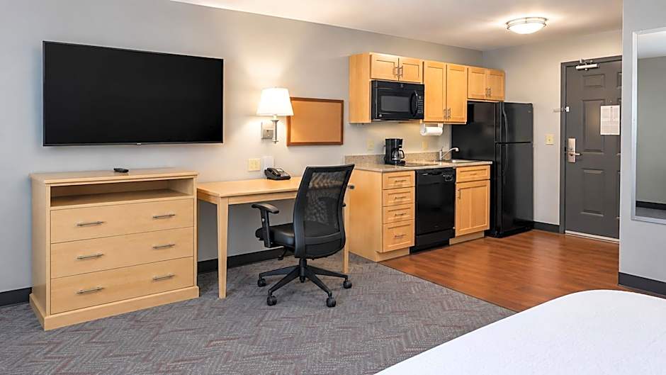 Candlewood Suites Minot By IHG