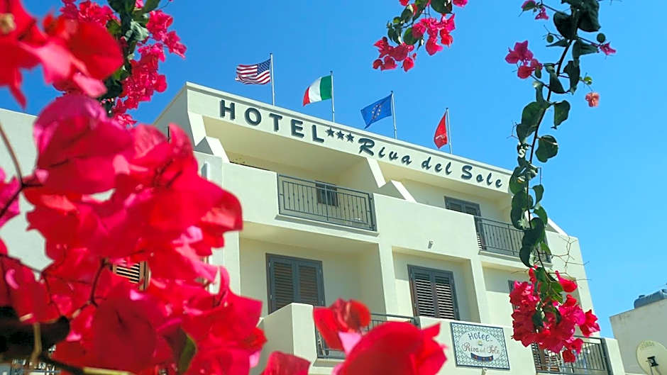 Hotel Riva Del Sole