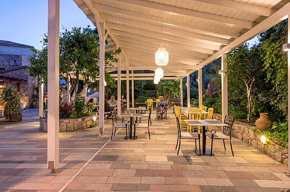 Spilia Village Hotel & Villas